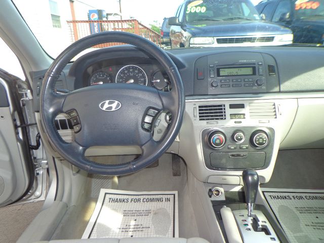 Hyundai Sonata 2008 photo 1