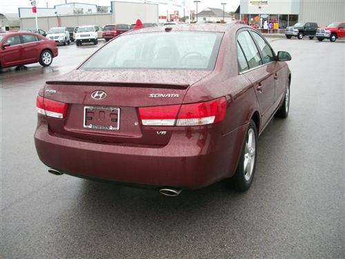 Hyundai Sonata 2008 photo 1