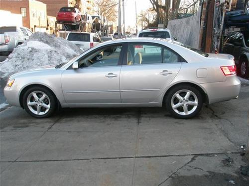 Hyundai Sonata 2008 photo 1