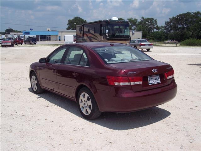 Hyundai Sonata 2008 photo 1