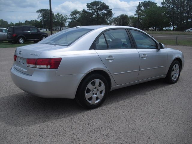 Hyundai Sonata 2008 photo 1