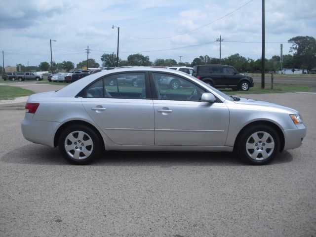 Hyundai Sonata 2008 photo 2