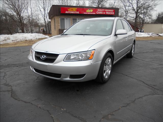 Hyundai Sonata FWD 4dr Sport Sedan