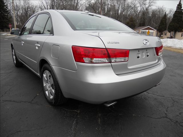 Hyundai Sonata 2008 photo 2
