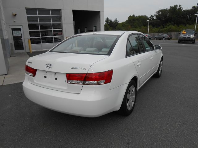 Hyundai Sonata 2008 photo 1