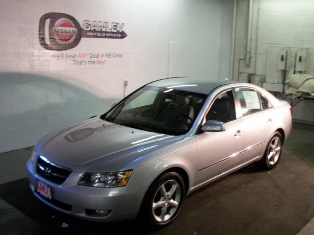 Hyundai Sonata Unknown Sedan