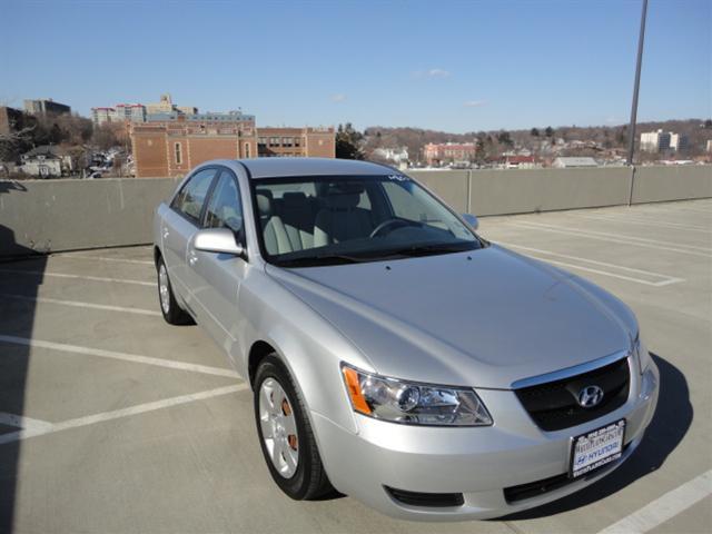 Hyundai Sonata 2008 photo 1