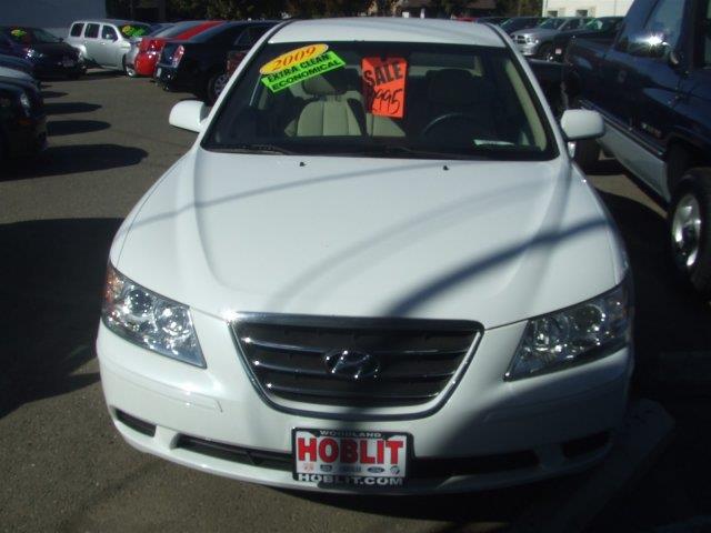 Hyundai Sonata 2009 photo 1
