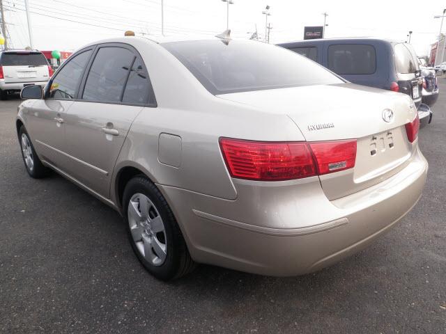Hyundai Sonata 2009 photo 1