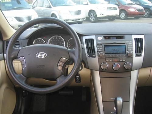 Hyundai Sonata 2009 photo 1