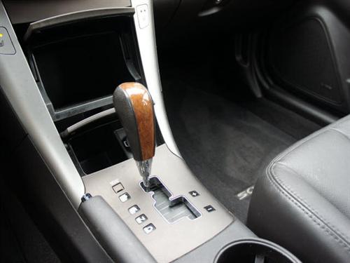 Hyundai Sonata 2009 photo 2