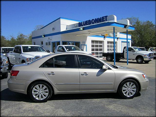 Hyundai Sonata 5D Sedan Sedan