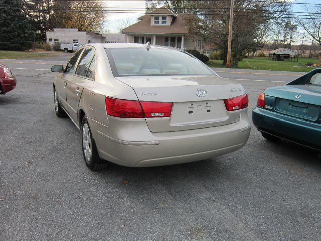 Hyundai Sonata 2009 photo 2