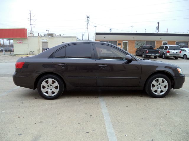 Hyundai Sonata FWD 4dr Sport Sedan