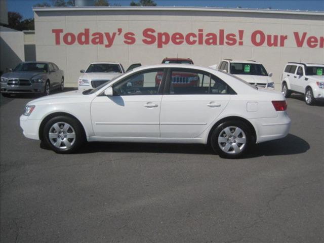 Hyundai Sonata 2009 photo 1