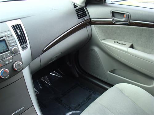 Hyundai Sonata 2009 photo 1