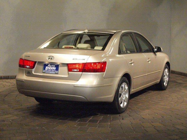 Hyundai Sonata 2009 photo 2