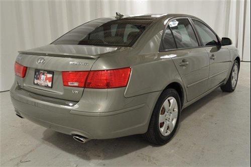Hyundai Sonata 2009 photo 1