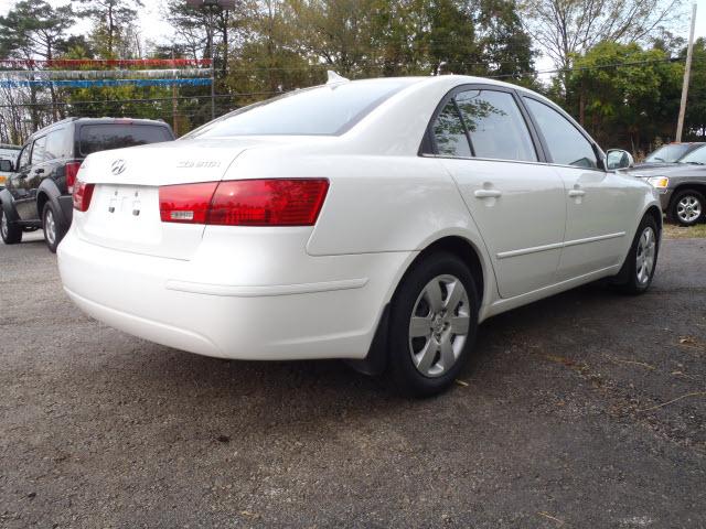 Hyundai Sonata 2009 photo 2