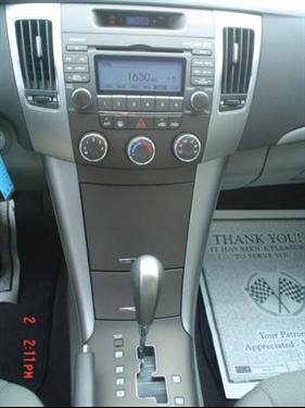Hyundai Sonata 2009 photo 1