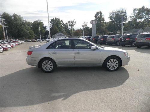 Hyundai Sonata 2009 photo 4