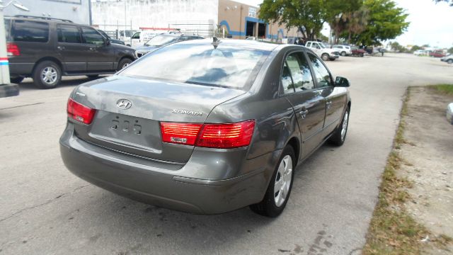 Hyundai Sonata 2009 photo 1