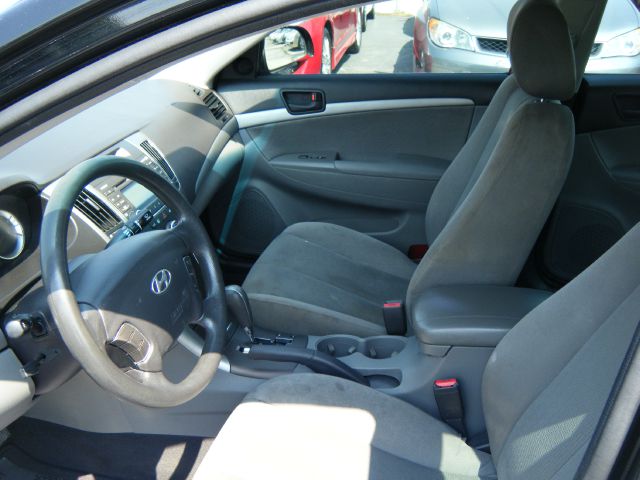 Hyundai Sonata 2009 photo 4