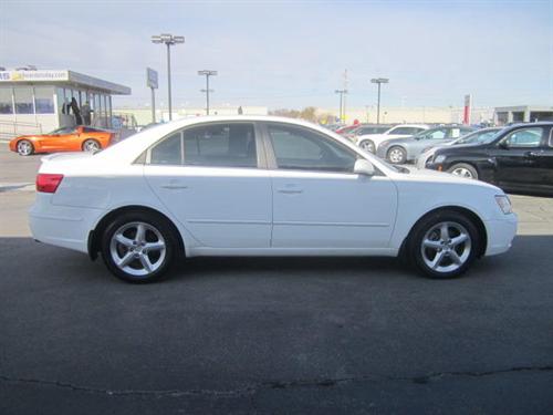 Hyundai Sonata 2009 photo 2
