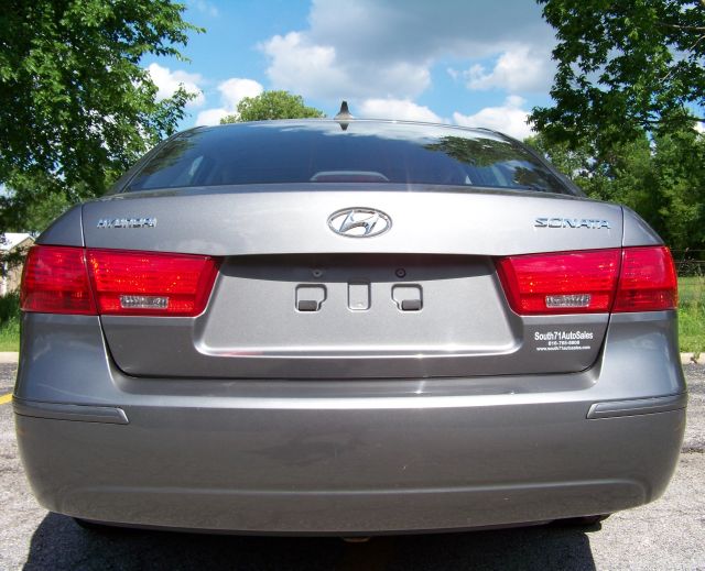Hyundai Sonata 2009 photo 15