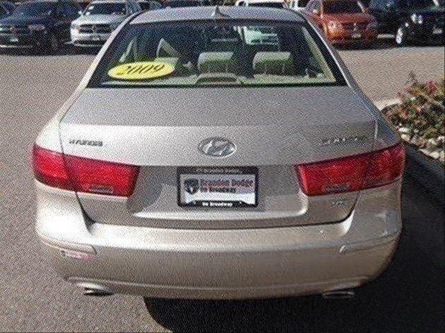 Hyundai Sonata 2009 photo 2