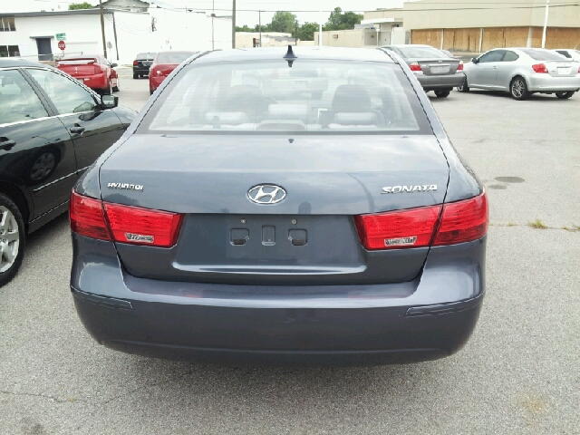 Hyundai Sonata 2009 photo 1