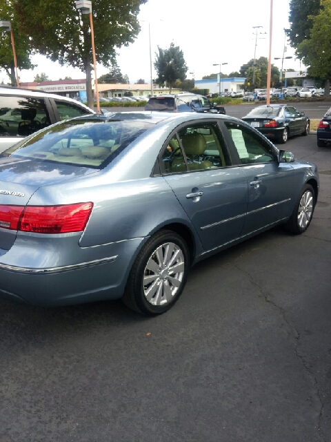 Hyundai Sonata 2009 photo 4
