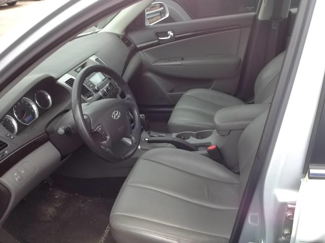Hyundai Sonata 2009 photo 2