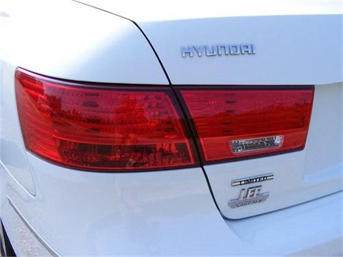 Hyundai Sonata Ext. Cab 6.5-ft. Bed 4WD Other