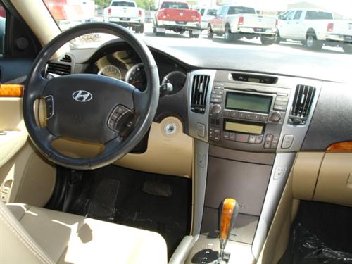 Hyundai Sonata 2009 photo 4