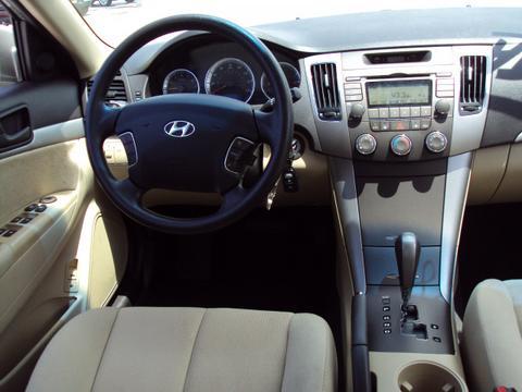 Hyundai Sonata 2010 photo 1