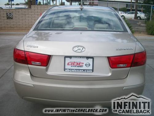 Hyundai Sonata 2010 photo 1