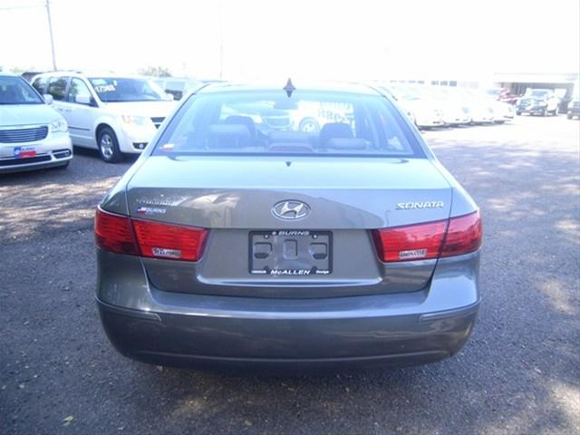 Hyundai Sonata 2010 photo 3