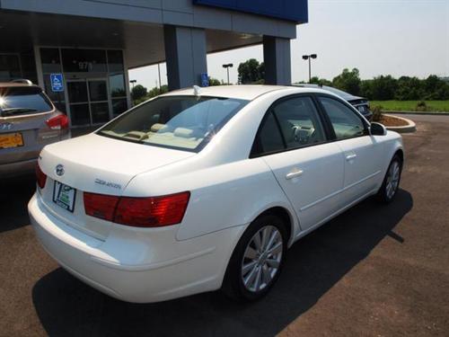 Hyundai Sonata 2010 photo 2