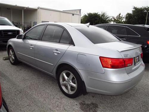 Hyundai Sonata 2010 photo 1
