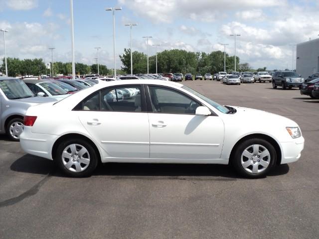 Hyundai Sonata 2010 photo 4