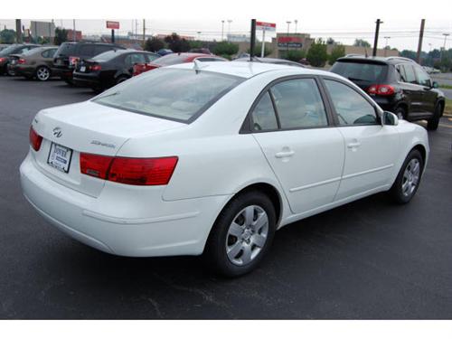 Hyundai Sonata 2010 photo 1