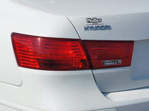 Hyundai Sonata 2010 photo 1