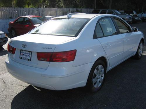 Hyundai Sonata 2010 photo 2