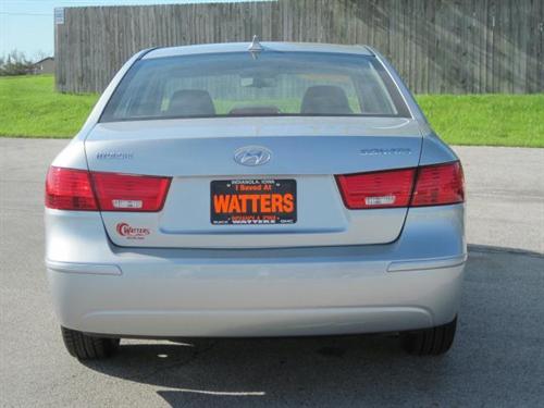 Hyundai Sonata 2010 photo 1