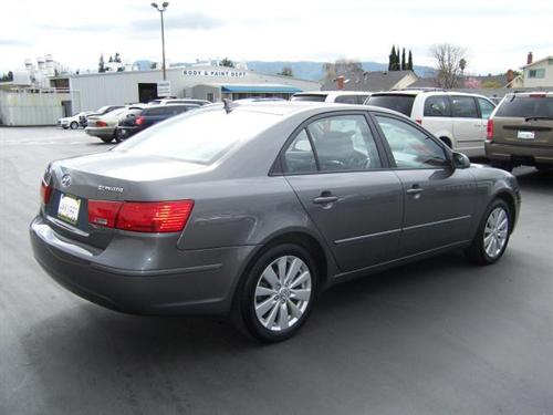 Hyundai Sonata 2010 photo 1