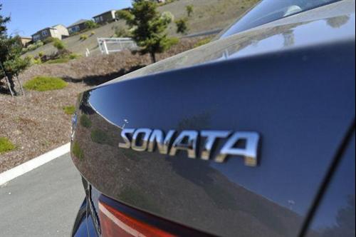 Hyundai Sonata 2010 photo 3