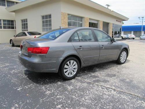 Hyundai Sonata 2010 photo 1