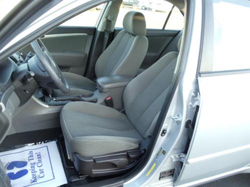 Hyundai Sonata 2010 photo 1