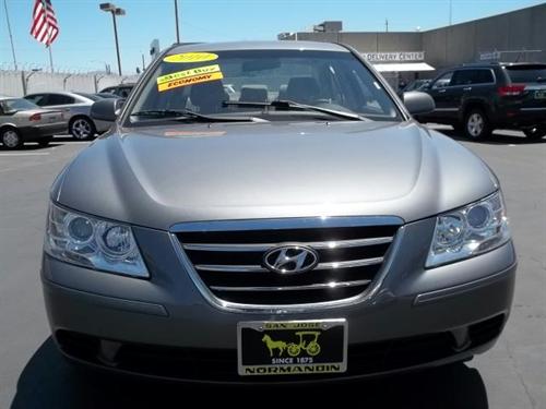 Hyundai Sonata 2010 photo 1